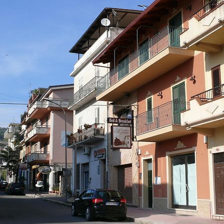 B&B La Vecchia Stazione Gioiosa Ionica Ngoại thất bức ảnh